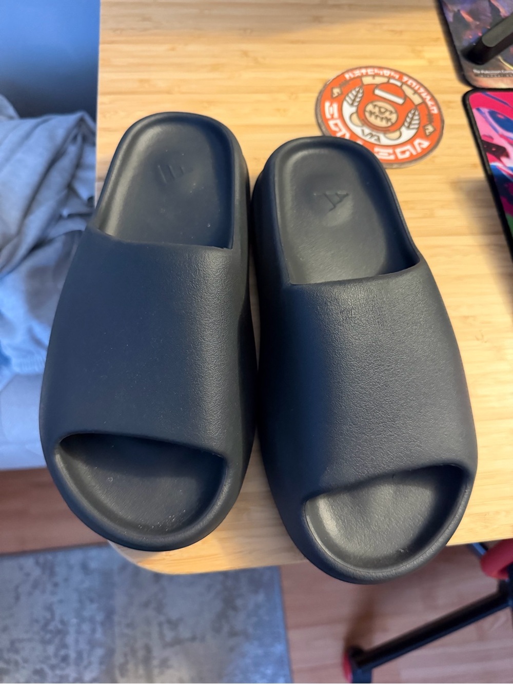 Yeezy Black Slide Sandals Women